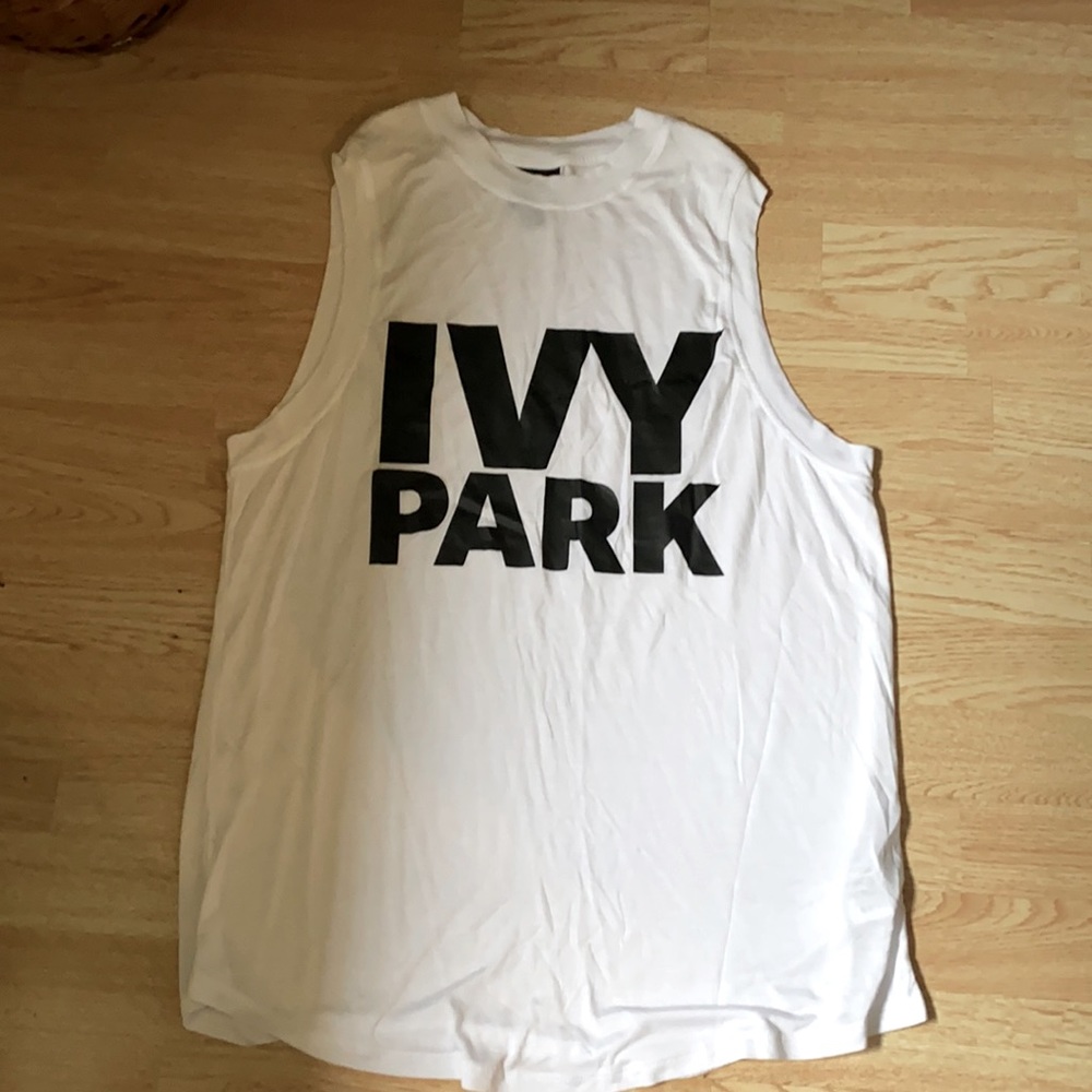 NWOT IVY PARK  tank top 🌼